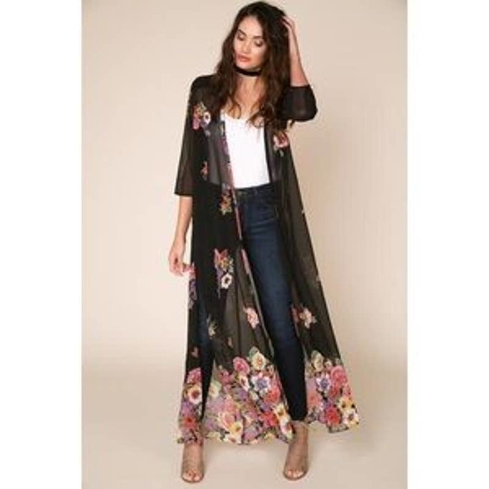 Show Me Your Mumu Floral‎ Print Karmyn Cape Falling Florals Small